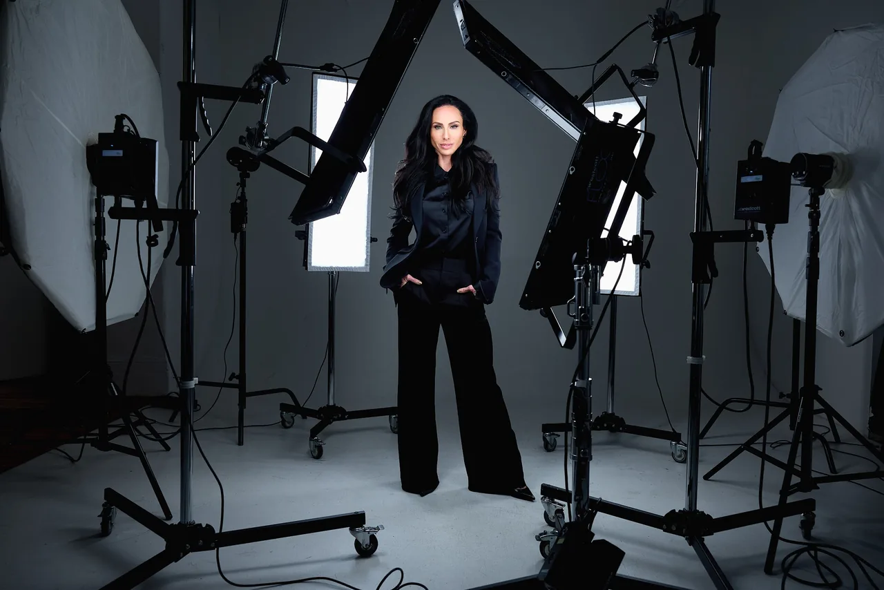 Dr. Gabrielle Lyon